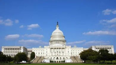 مجلس الشيوخ الأميركي يوافق على مشروع تمويل مؤقت لتفادي إغلاق الحكومة قبيل الانتخابات
