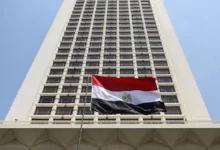 مصر تعبر عن إدانتها للغارات الإسرائيلية على مطار أبو الظهور العسكري في سوريا