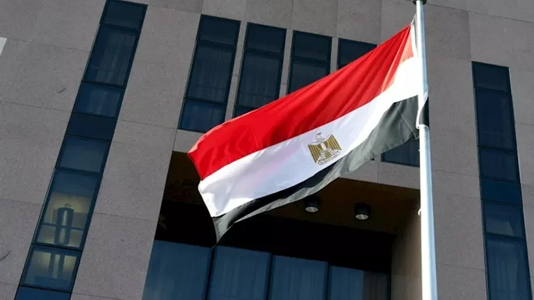 مصر تعبر عن ترحيبها بقرار الولايات المتحدة رفع سوريا من قائمة الدول الراعية للإرهاب