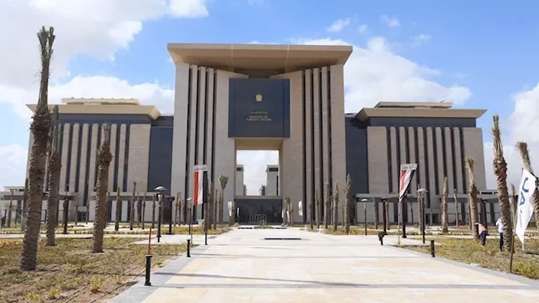 مصر تعرب عن تضامنها مع نيبال إثر الفيضانات والانزلاقات الأرضية