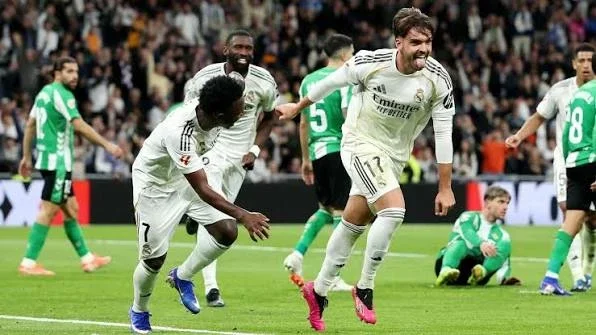 مورينيو يقرر بيع ثنائي ريال مدريد