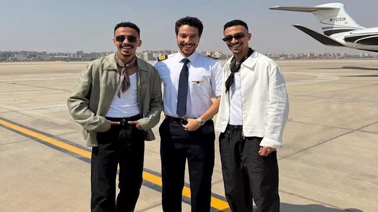 نور النبوي مع أحمد غزي وكزبرة في كواليس فيلم "محمود التاني"