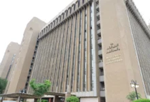 أستاذة عراقية تتعرض لاعتداء من طالب تم ضبطه أثناء الغش ووزارة التعليم تتدخل لإعادة التحقيق