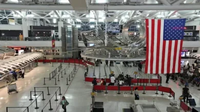 إلغاء مئات الرحلات في المطارات الأمريكية نتيجة انقطاع واسع في شبكة الاتصالات