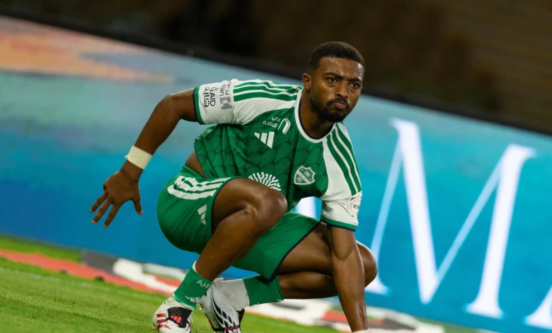 الأهلي يسجل خمسة أهداف في شباك الرياض
