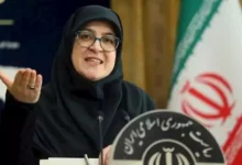 الحكومة الإيرانية تؤكد توفر مخزون إستراتيجي من السلع وعدم وجود مشاكل في تأمينها