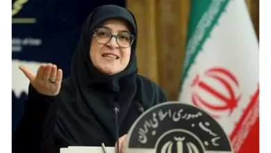الحكومة الإيرانية تؤكد توفر مخزون إستراتيجي من السلع وعدم وجود مشاكل في تأمينها