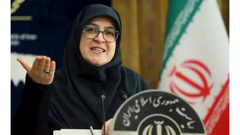 الحكومة الإيرانية تؤكد توفر مخزون إستراتيجي من السلع وعدم وجود مشاكل في تأمينها