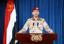 الحوثيون يستهدفون الرياض ومنشآت نفطية في ينبع بعشرات الصواريخ