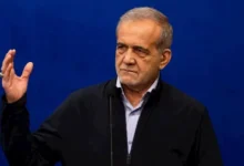 الرئيس الإيراني يؤكد دعم المرشد الأعلى للمقترح الجديد حول مضيق هرمز