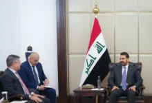 الزيدي يبحث تعزيز الشراكة وخفض التصعيد مع القائم بالأعمال الأمريكي