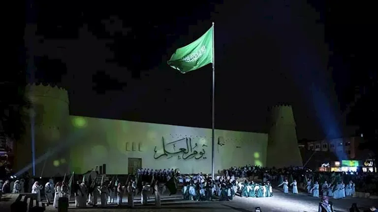 السعودية تعزز العقوبات على المنشآت التي تشغل عمالة مخالفة بالحبس والغرامة والترحيل