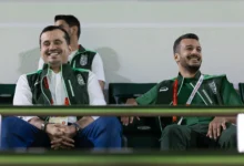 العميري والعمري يرفعان علم المملكة في افتتاح آسياد ناغويا