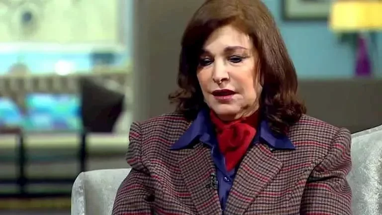 الفنانة نادية رشاد تعلن قرار اعتزالها الحياة الفنية