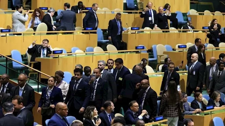 انسحاب وفود أثناء كلمة رئيس الوزراء الإسرائيلي في الأمم المتحدة ونتنياهو يعلق