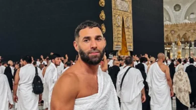 بنزيما يعبر عن شكره بعد أداء العمرة