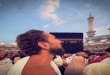 تامر هاشم يحقق تجربة روحانية خلال أدائه مناسك العمرة