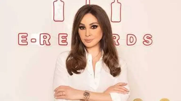 تفاصيل جديدة حول مفاجآت ألبوم إليسا الرابع عشر "يبليك بالحب"