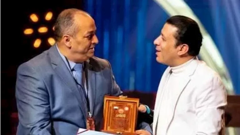 تكريم هاني شاكر يثير جدلاً بين مصطفى كامل وماهر همامي