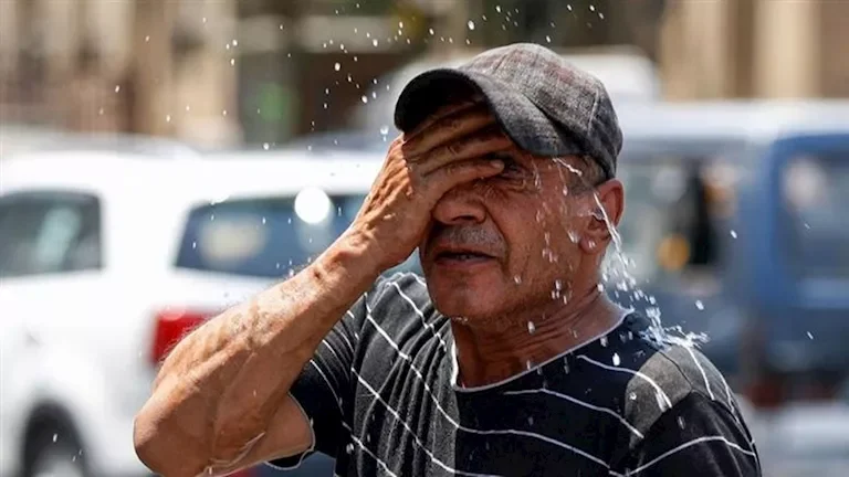 توقعات الأرصاد لطقس الأربعاء والخميس: أجواء حارة تليها انخفاض طفيف في درجات الحرارة