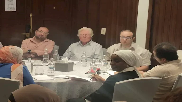 حسين فهمي: استضافة النجوم العالميين تتطلب ميزانيات ضخمة تصل إلى 500 ألف دولار
