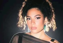 دنيا سامي تحتفل بعيد ميلادها بحضور الأصدقاء والفنانين - صور