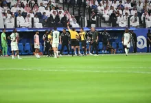 ديميرال يعيد سيناريو الطرد والاستفزاز في الكلاسيكو الأحمر