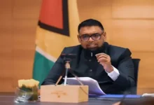 رئيس غيانا يدعو فنزويلا للامتثال لحكم محكمة العدل الدولية حول إيسيكويبو