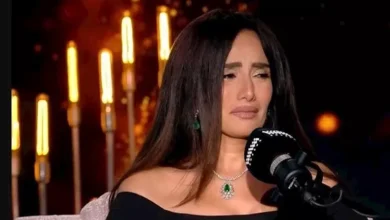 "زينة تنهار بالبكاء حزنًا على فقدان شقيقها"