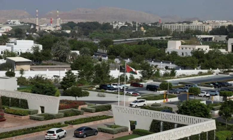 ستاندرد تشارترد: توقعات بنمو اقتصاد سلطنة عُمان بنسبة 3.5% في 2026 و2027