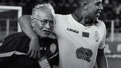 سفيان رحيمي يودّع والده بعد معاناة مع المرض
