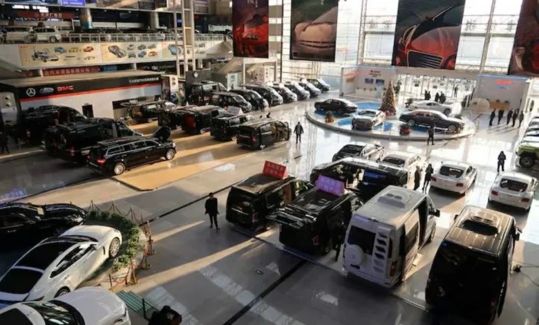شركات السيارات الأمريكية تدعو إلى حظر دخول المركبات الصينية إلى الأسواق المحلية