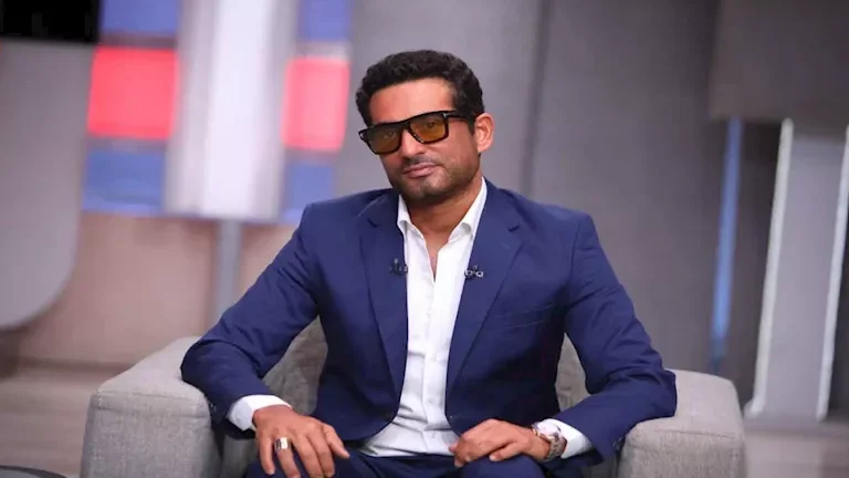 عمرو سعد يرد على فيديو ساخر يجمع شقيقه وإياد الموجي: "في حالك يا حبوب"