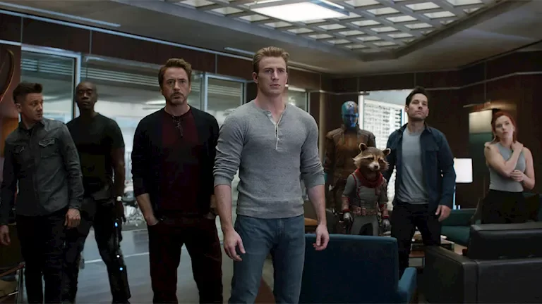 فيلم "Avengers: Endgame" يقترب من استعادة المركز الأول في شباك التذاكر العالمي