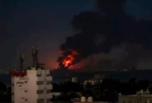 قصف حوثي يوقع خمسة قتلى بينهم طفل في تعز