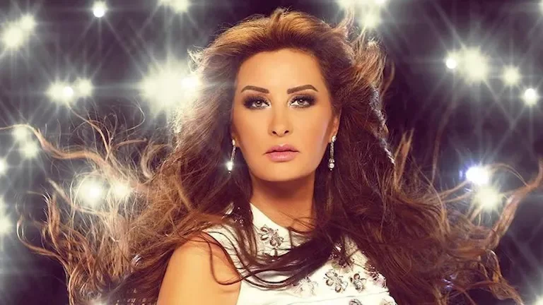 لطيفة تعبر عن سعادتها بنجاح ألبوم "شبهي بالمللي" بفضل دعم جمهورها