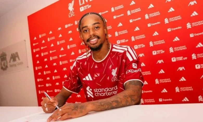 ليفربول يبرم صفقة ضخمة مع برادلي باركولا