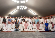 نواف بن محمد يكرّم مدرب الهلال نصير سعدون