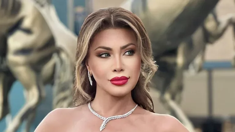 نوال الزغبي تتألق بفستان أنيق في أحدث جلسة تصوير لها