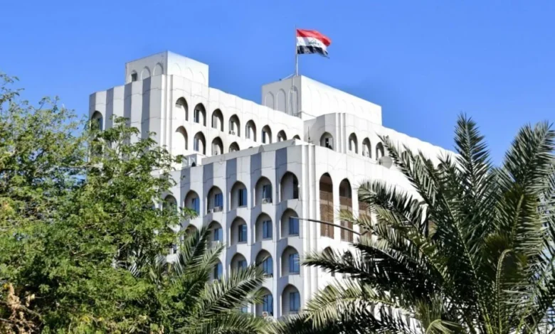 وزارة الخارجية تعيد ثلاثة مواطنين عراقيين دخلوا ليبيا بشكل غير قانوني