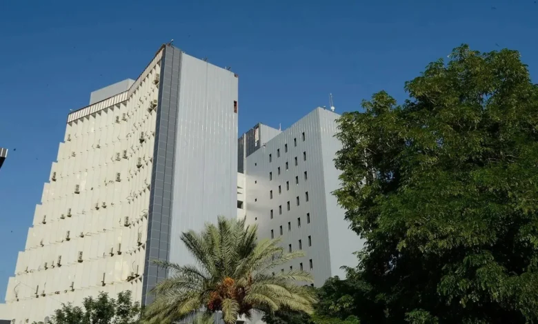 وزارة المالية تعلن تثبيت العقود على الملاك الدائم في الموازنة المقبلة