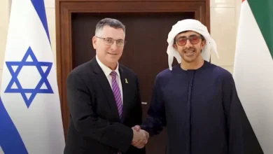 وزير الخارجية الإماراتي يتواصل مع نظيره الإسرائيلي للاطمئنان على ركاب "فلاي دبي"