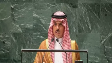 وزير الخارجية السعودي يؤكد: العبور الآمن عبر الممرات المائية غير قابل للتفاوض