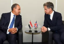 وزير الخارجية يؤكد سعي العراق لتسهيل نفاذ الصادرات المصرية إلى السوق البريطانية