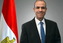 وزير الخارجية يبحث مع نظيره الجزائري سبل تعزيز التعاون وتطورات الأوضاع في ليبيا