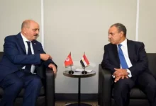 وزير الخارجية يناقش مع نظيره التونسي مستجدات الأوضاع في غزة وليبيا والسودان