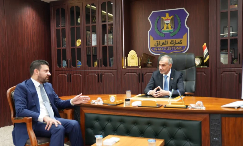 وزير المالية يأمر بحل مشكلة الزخم في المراكز الكمركية