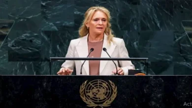 وزيرة خارجية آيسلندا تنتقد نتنياهو: الجبناء أخلاقياً من يرفضون التفاوض ويمنعون المساعدات