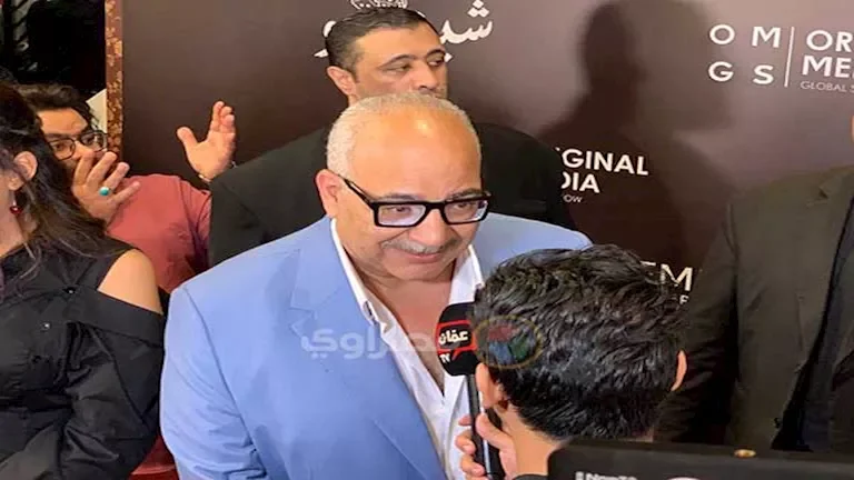 وصول بيومي فؤاد ونجوم فيلم "شيش دو" للاحتفال بالعرض الخاص