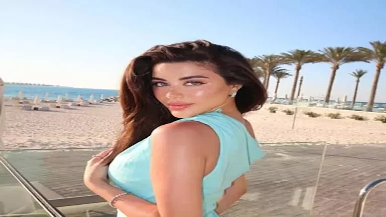 يارا السكري تؤدي مناسك العمرة وتشارك لحظاتها بالصور